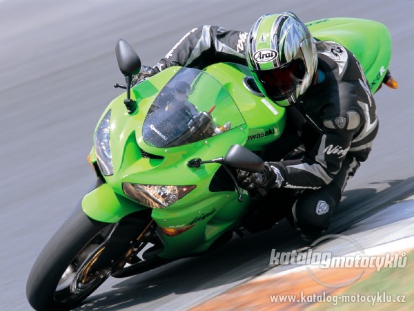 kawasaki-zx-6r-ninja-2006-5.jpg