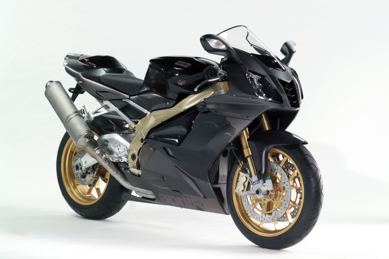 Aprillia RSV 1000R Factory.jpg